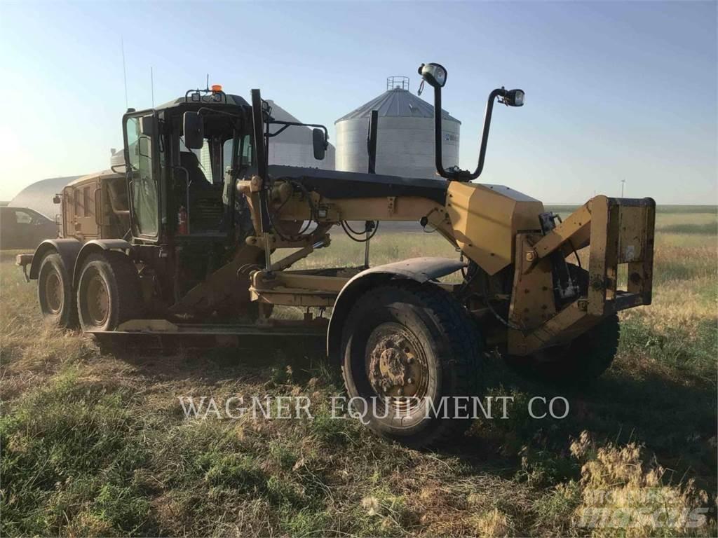 CAT 140M2 AWD Väghyvlar