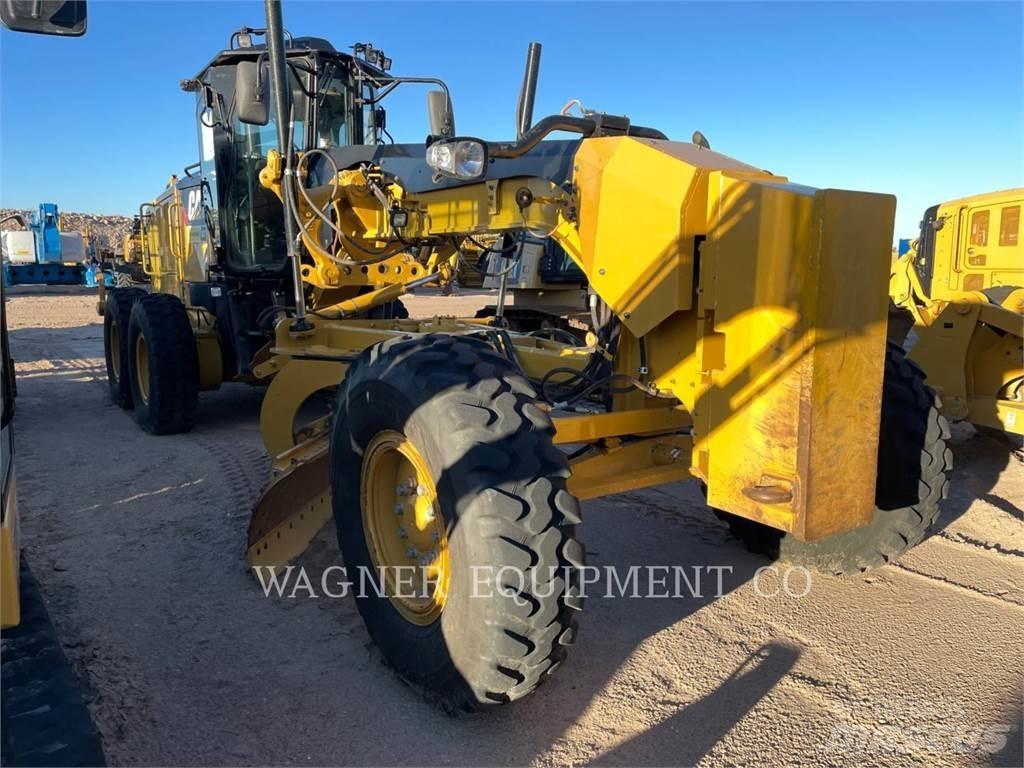 CAT 140M3 Väghyvlar