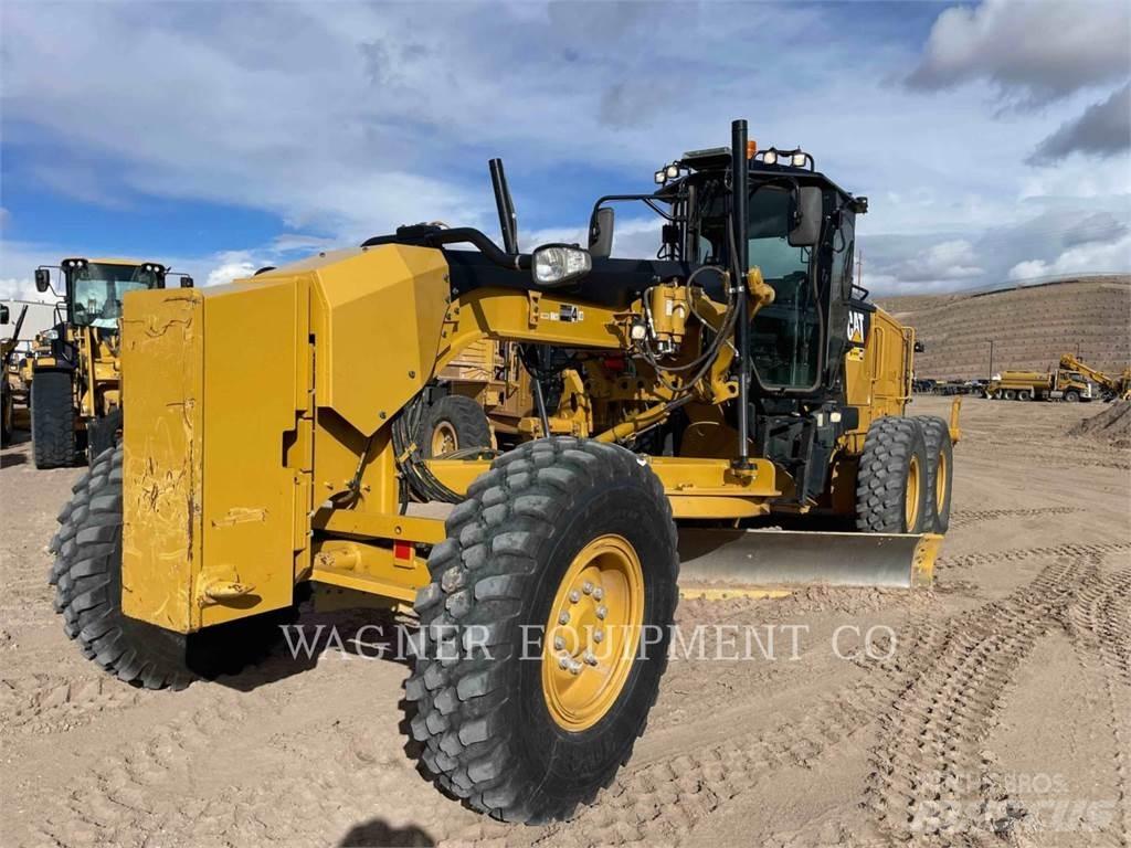 CAT 140M3 Väghyvlar