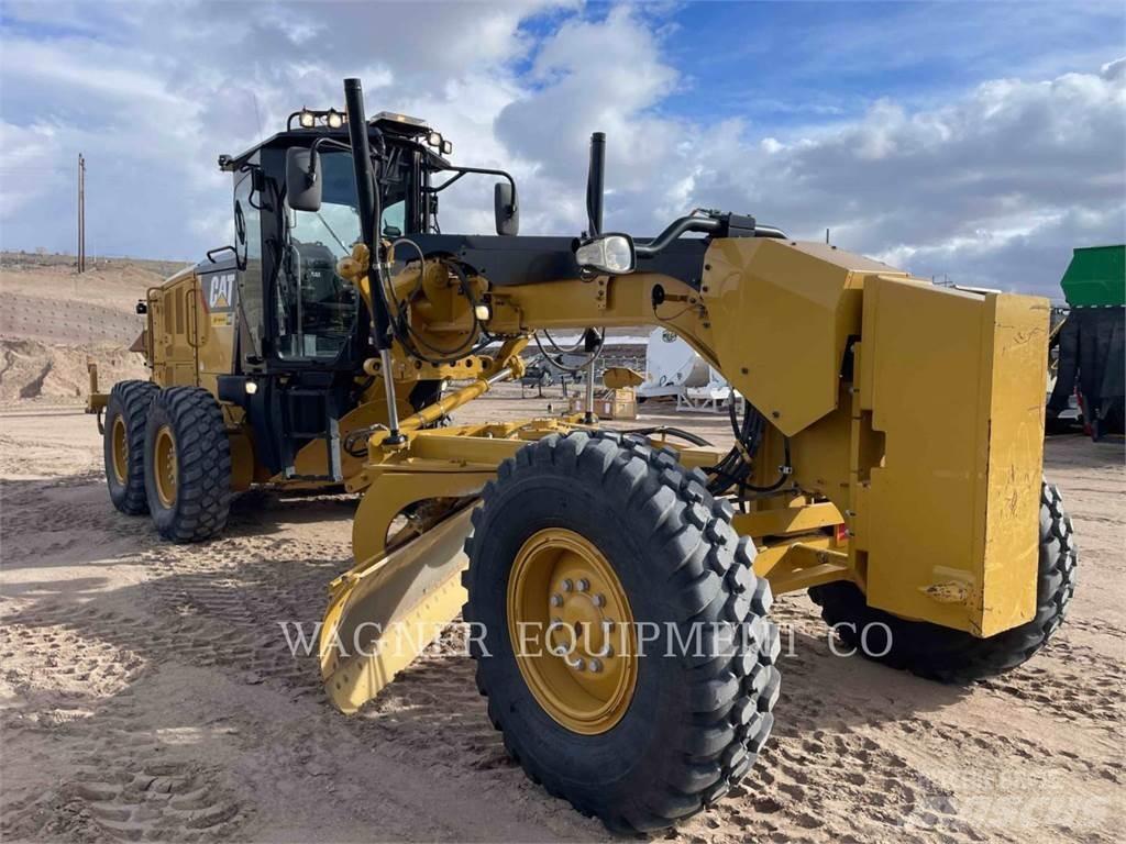 CAT 140M3 Väghyvlar