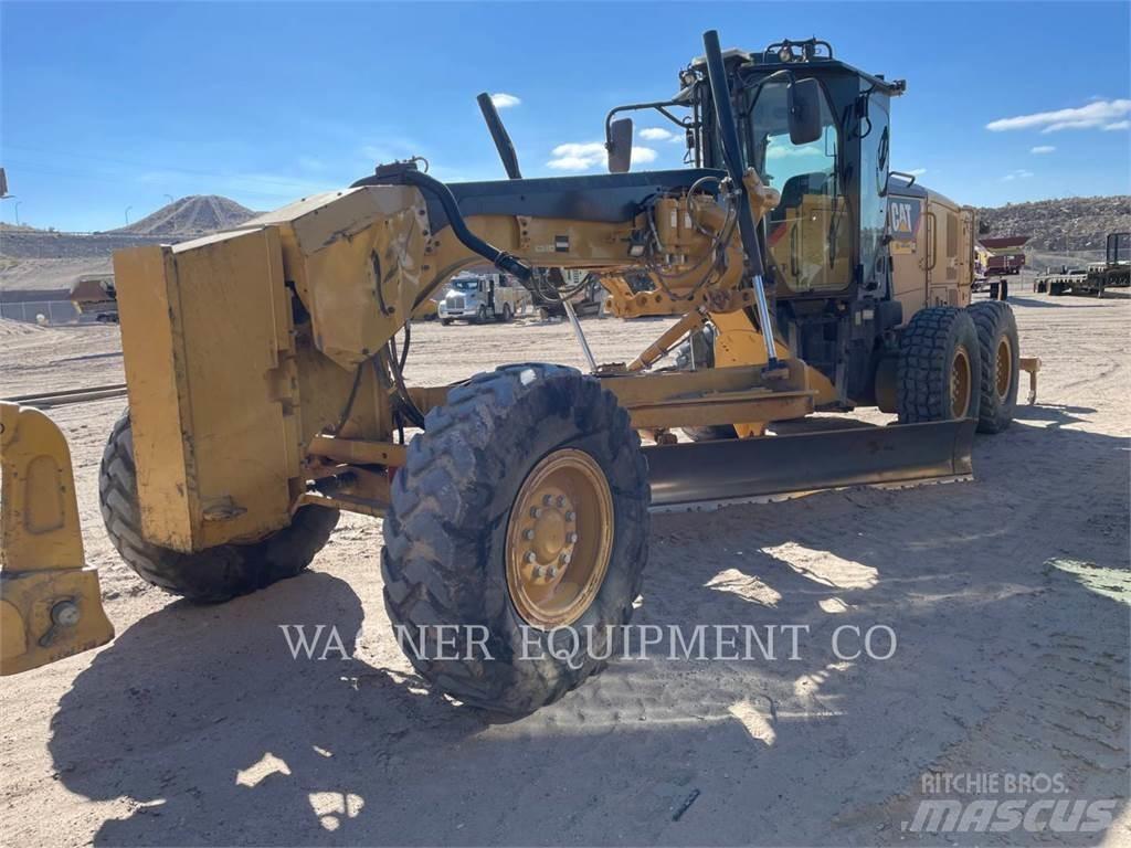 CAT 140M3 Väghyvlar
