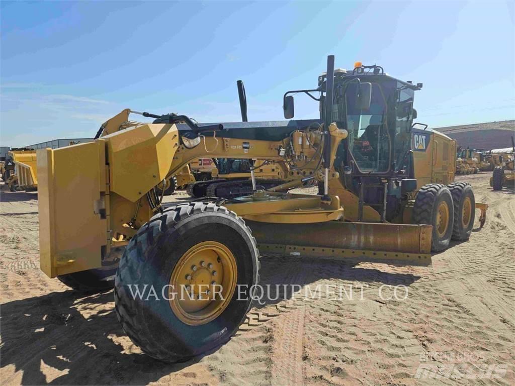 CAT 140M3 Väghyvlar