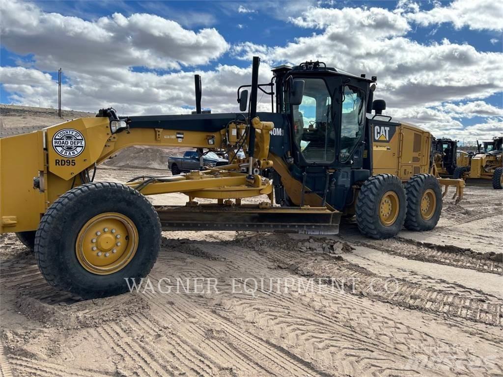 CAT 140M3 Väghyvlar
