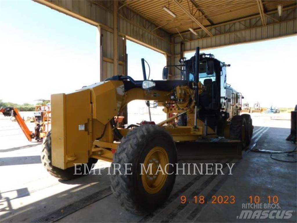 CAT 140M3 Väghyvlar
