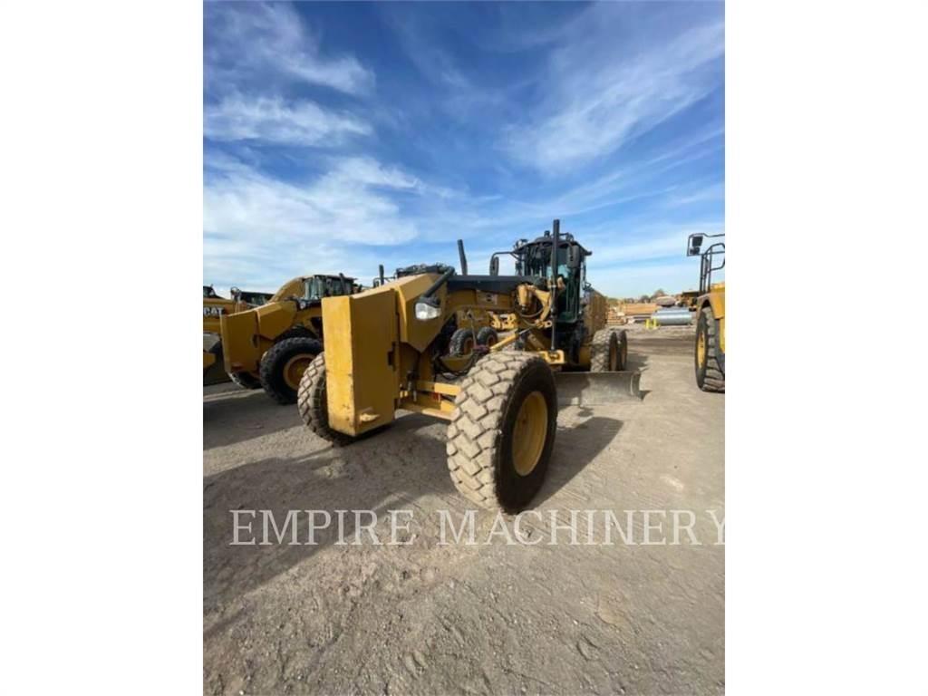 CAT 140M3 Väghyvlar