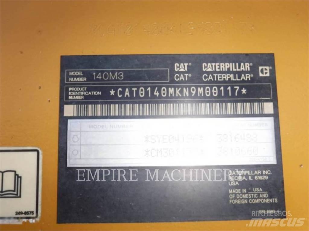 CAT 140M3 Väghyvlar