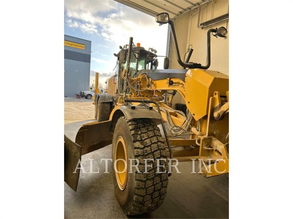 CAT 140M3 Väghyvlar