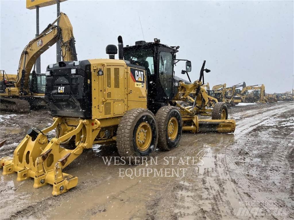 CAT 140M3 Väghyvlar