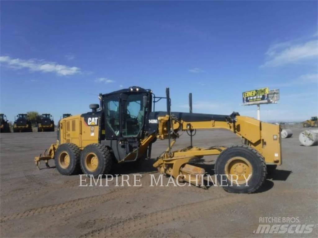 CAT 140M3 Väghyvlar