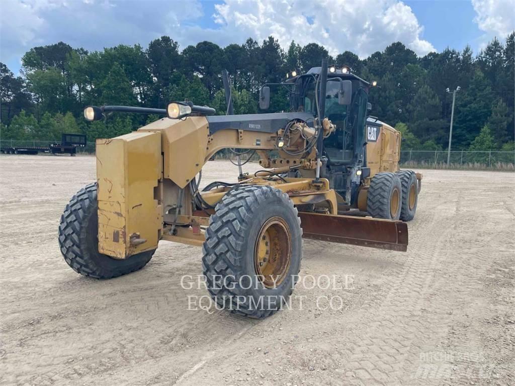 CAT 140M3 Väghyvlar