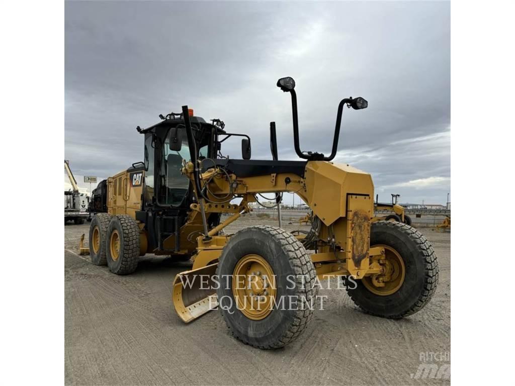 CAT 140M3 Väghyvlar