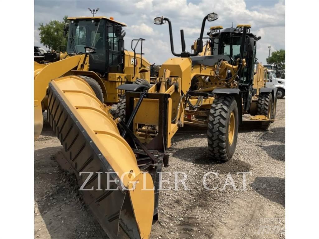 CAT 140M3 Väghyvlar