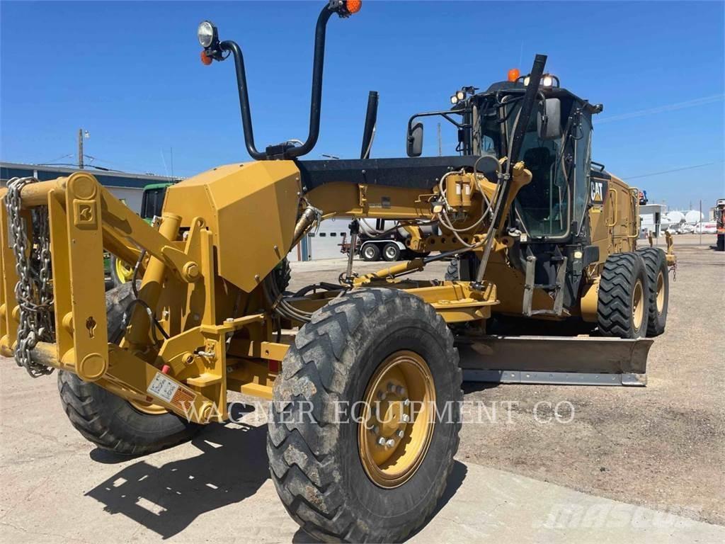 CAT 140M3 Väghyvlar