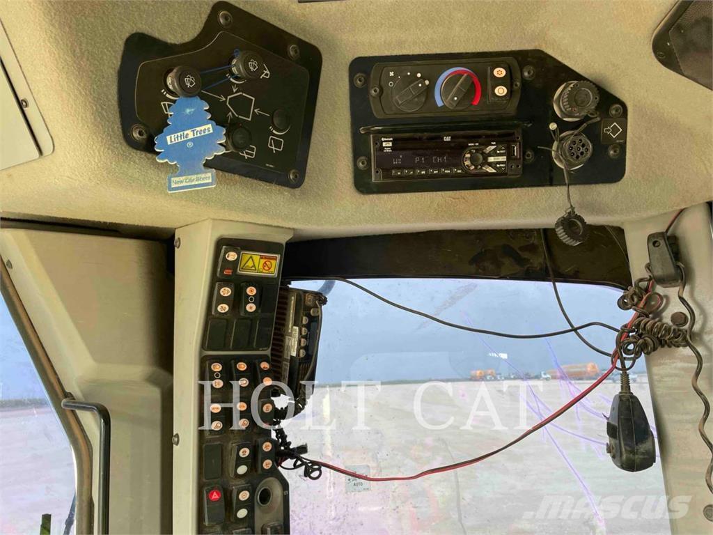 CAT 140M3 Väghyvlar