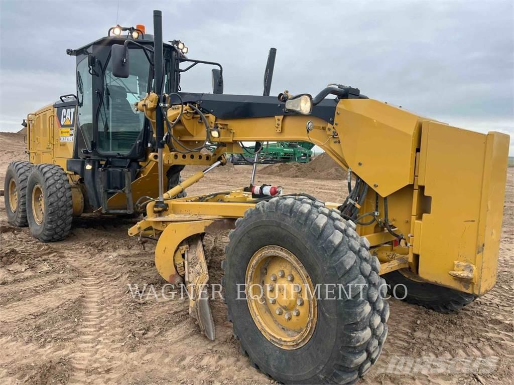 CAT 140M3 Väghyvlar