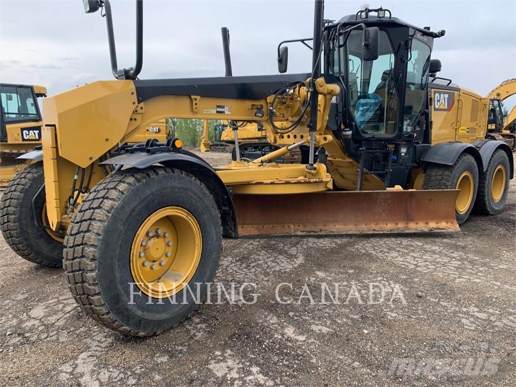 CAT 140M3 Väghyvlar