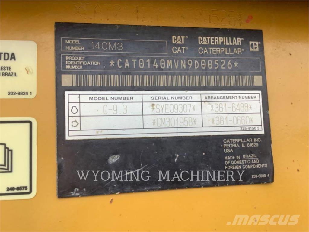 CAT 140M3 Väghyvlar