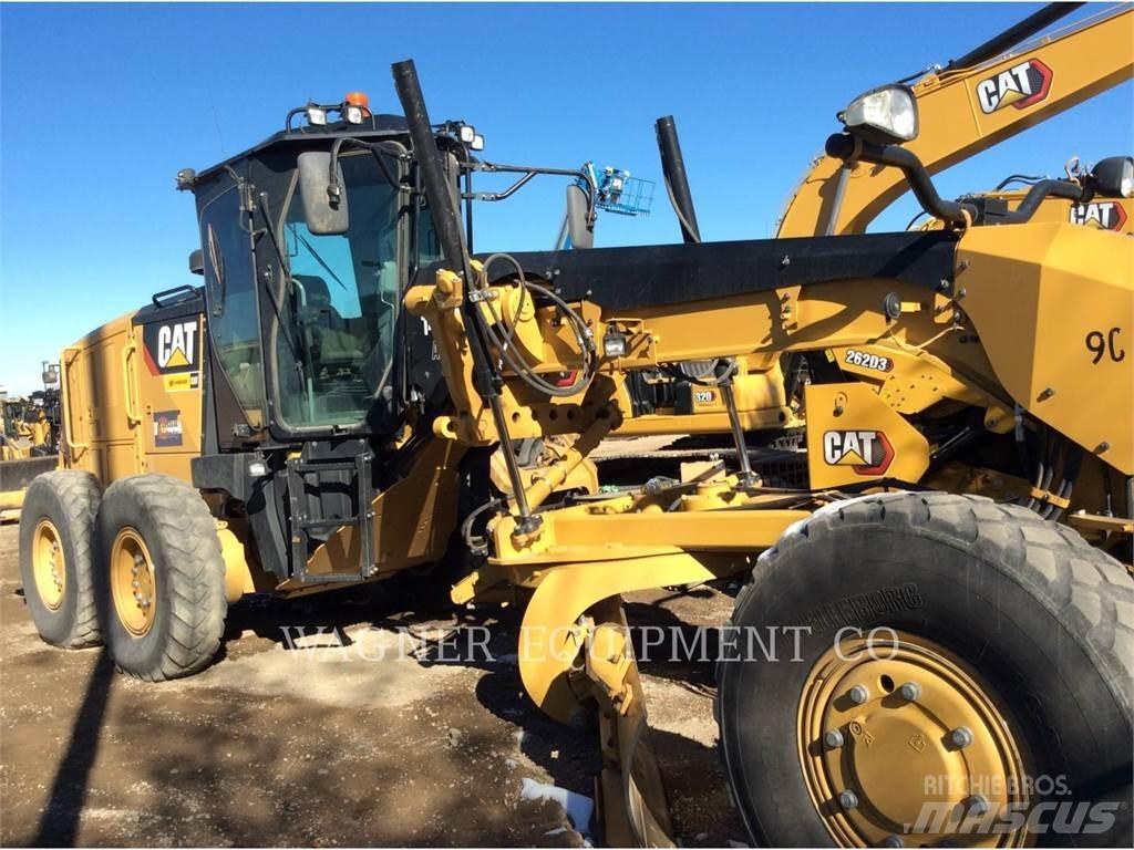 CAT 140M3 AWD Väghyvlar