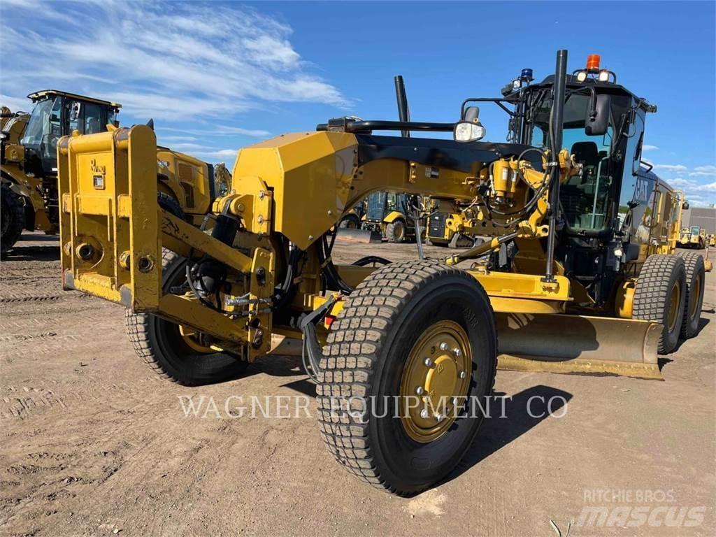 CAT 140M3 AWD Väghyvlar