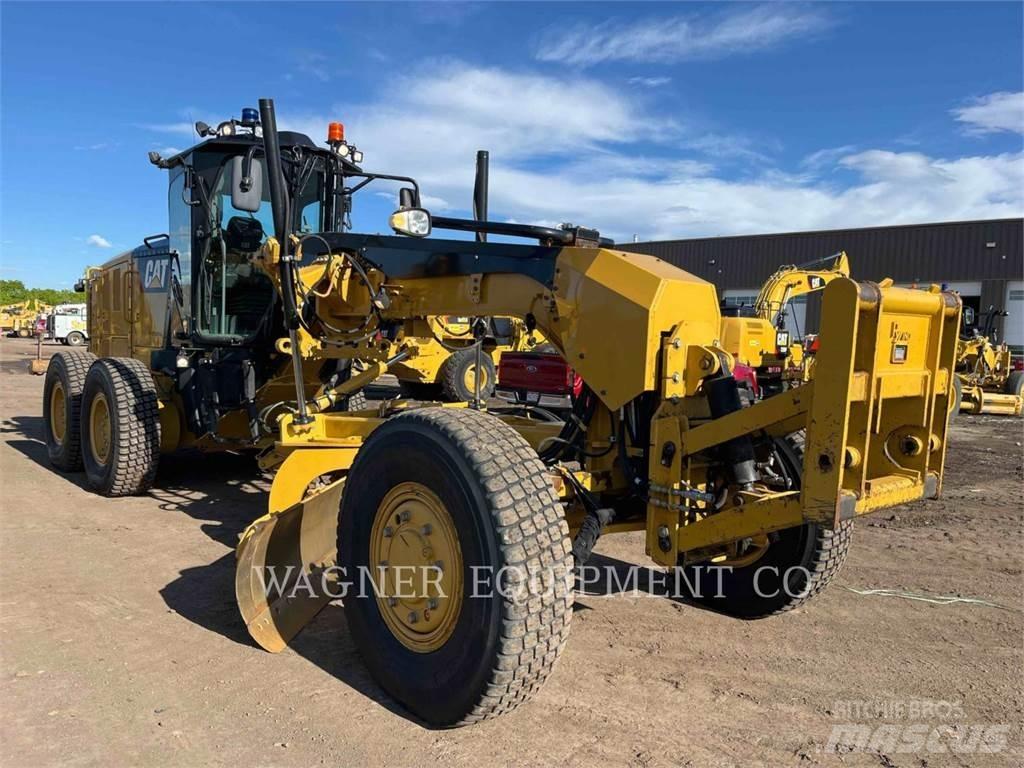 CAT 140M3 AWD Väghyvlar