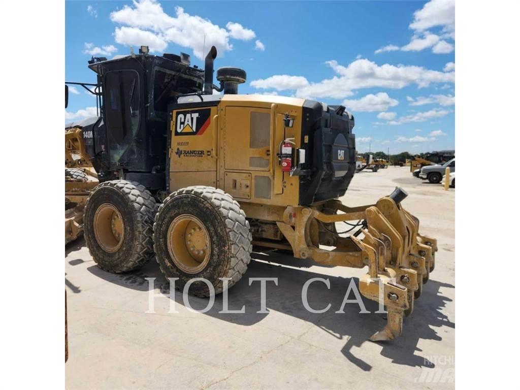 CAT 140M3 AWD Väghyvlar