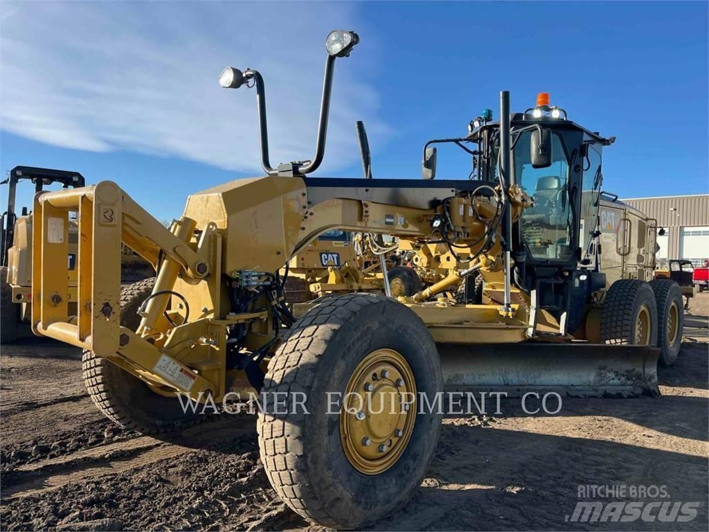 CAT 140M3 AWD Väghyvlar