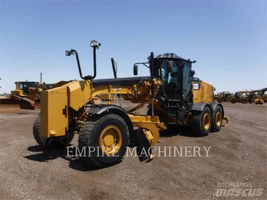 CAT 140M3 AWD Väghyvlar