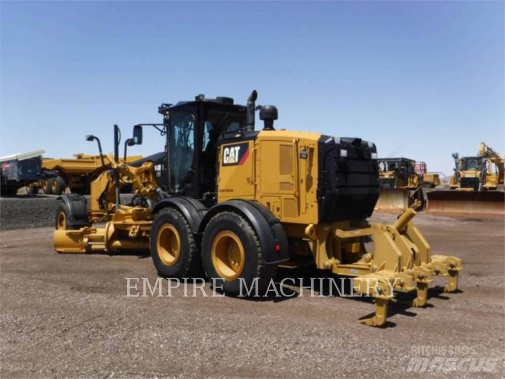 CAT 140M3 AWD Väghyvlar