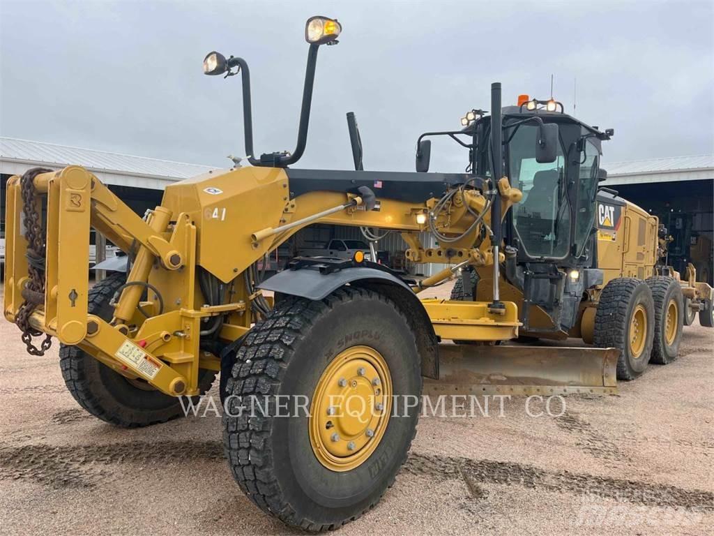 CAT 140M3 AWD Väghyvlar