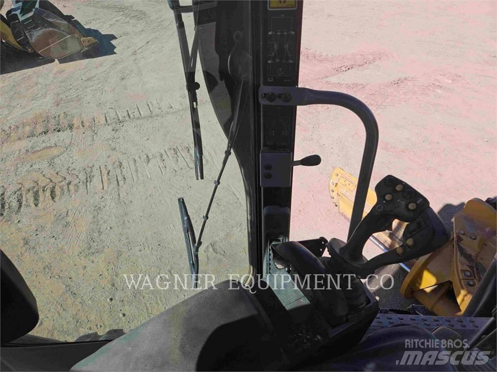 CAT 140M3 AWD Väghyvlar