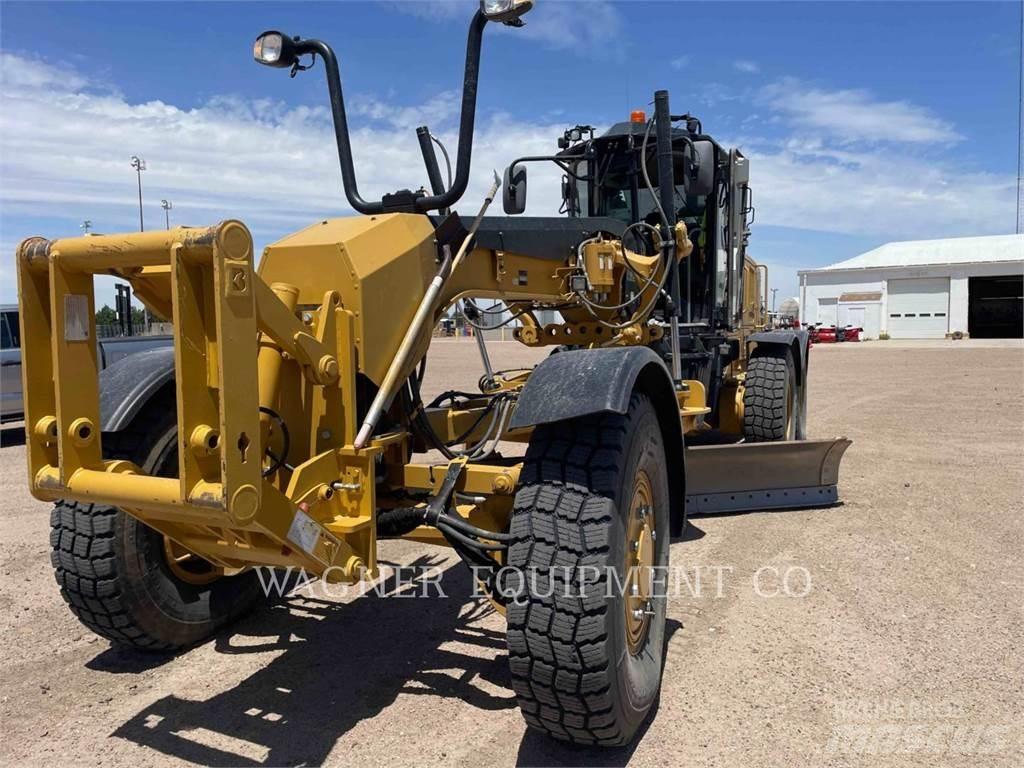 CAT 140M3 AWD Väghyvlar