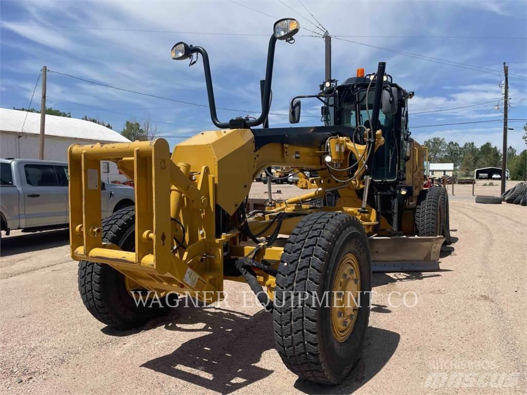 CAT 140M3 AWD Väghyvlar