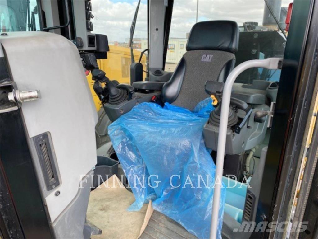 CAT 140M3 AWD Väghyvlar