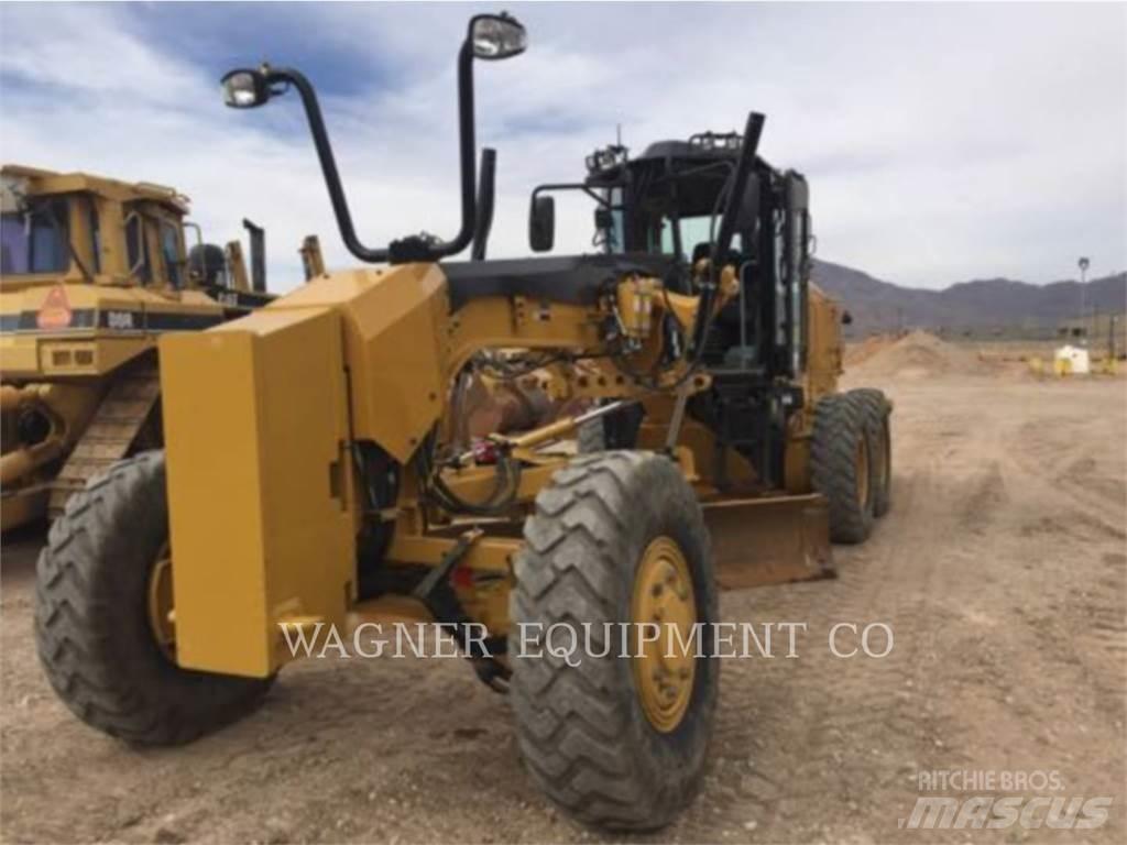 CAT 140M3 AWD Väghyvlar