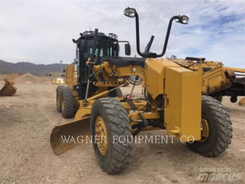 CAT 140M3 AWD Väghyvlar