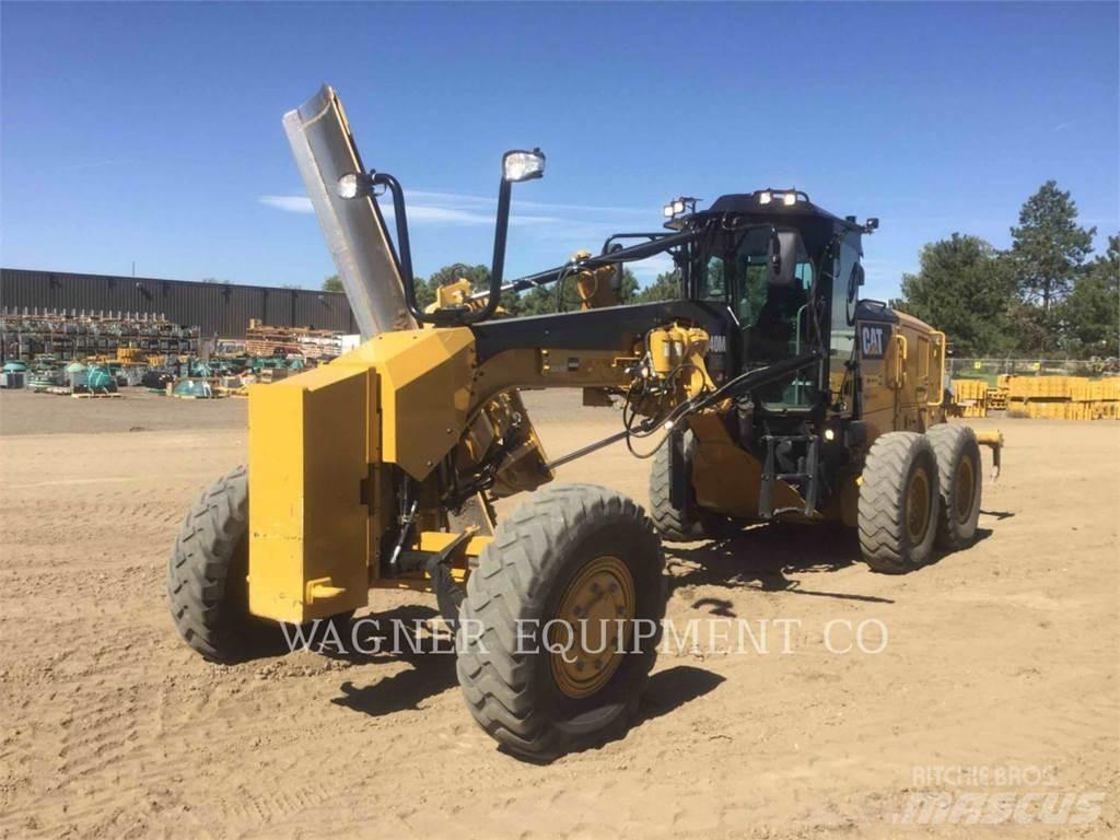 CAT 140M3 AWD Väghyvlar