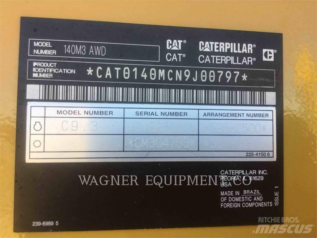 CAT 140M3 AWD Väghyvlar
