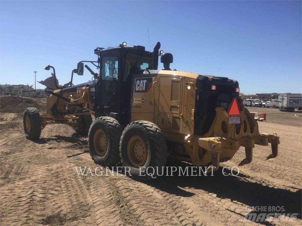 CAT 140M3 AWD Väghyvlar