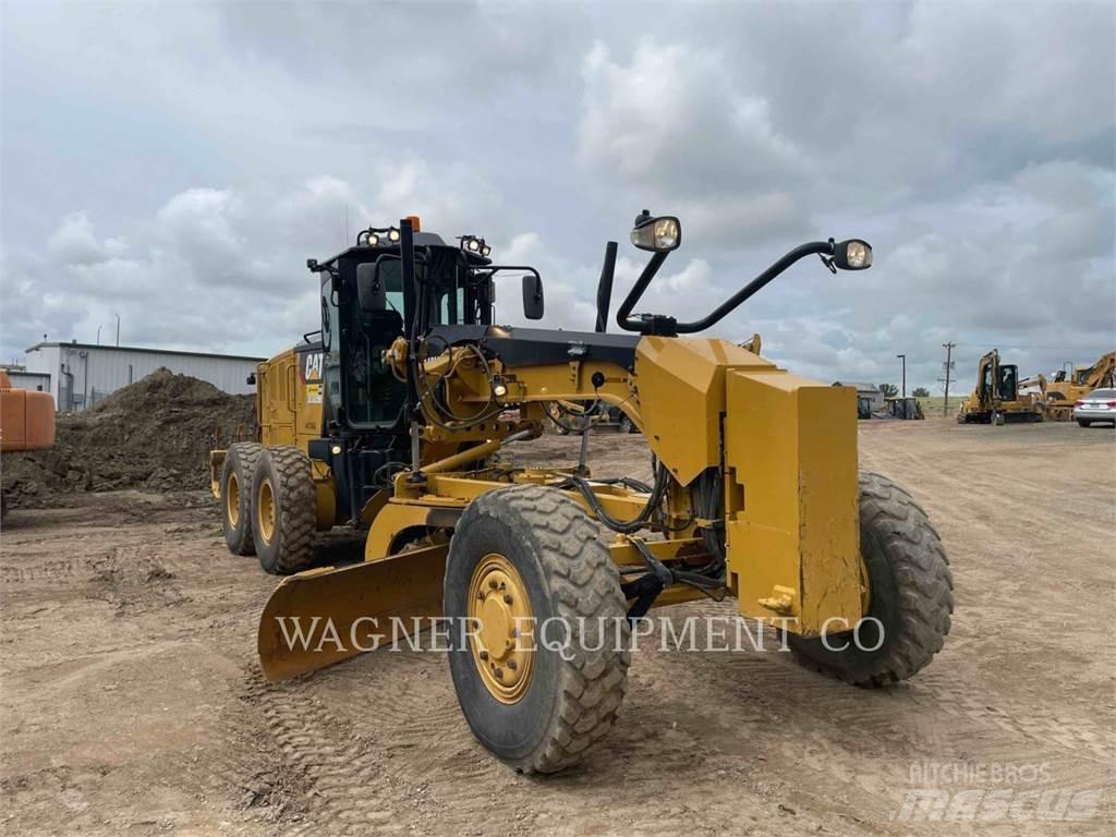 CAT 140M3 AWD Väghyvlar