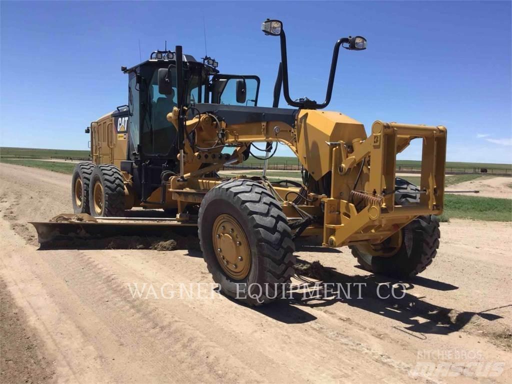 CAT 140M3 AWD Väghyvlar