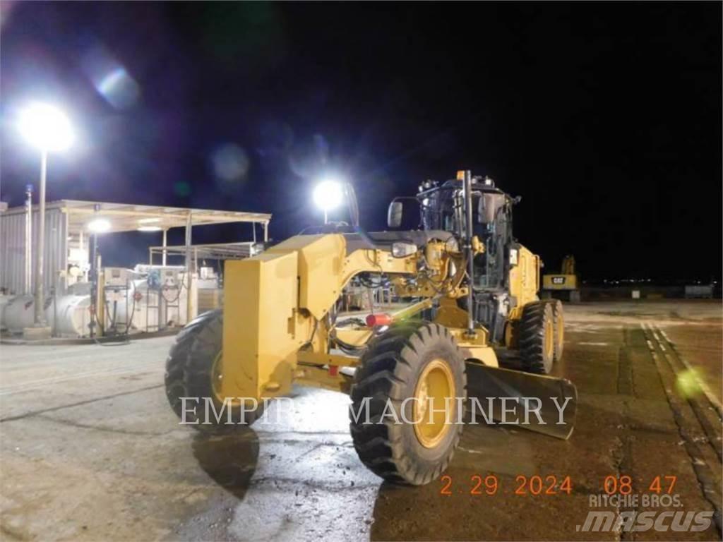 CAT 140M3 TE Väghyvlar
