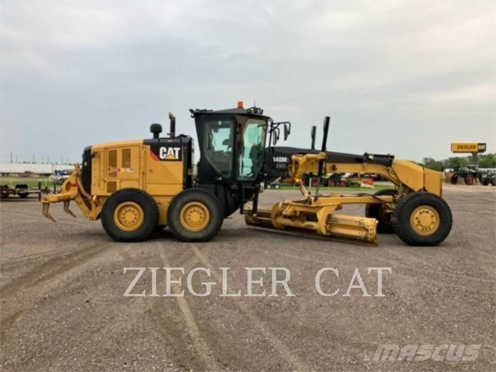 CAT 140M3AWD Väghyvlar