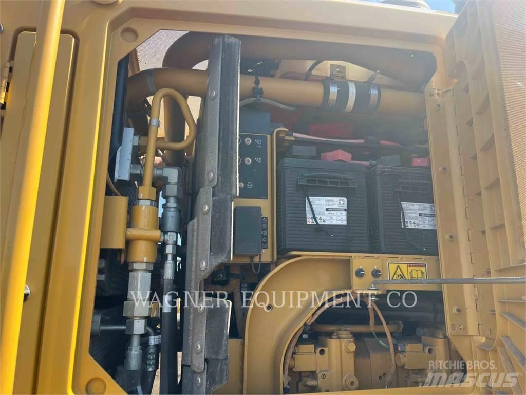 CAT 140M3AWD Väghyvlar