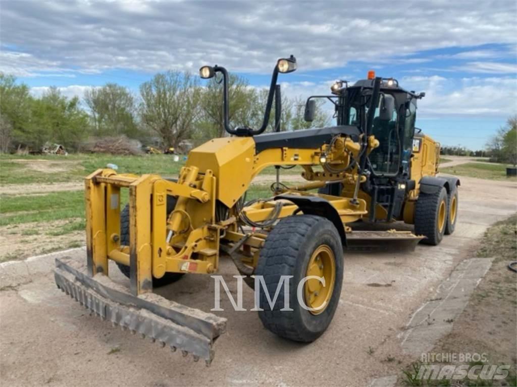 CAT 140M3AWD Väghyvlar
