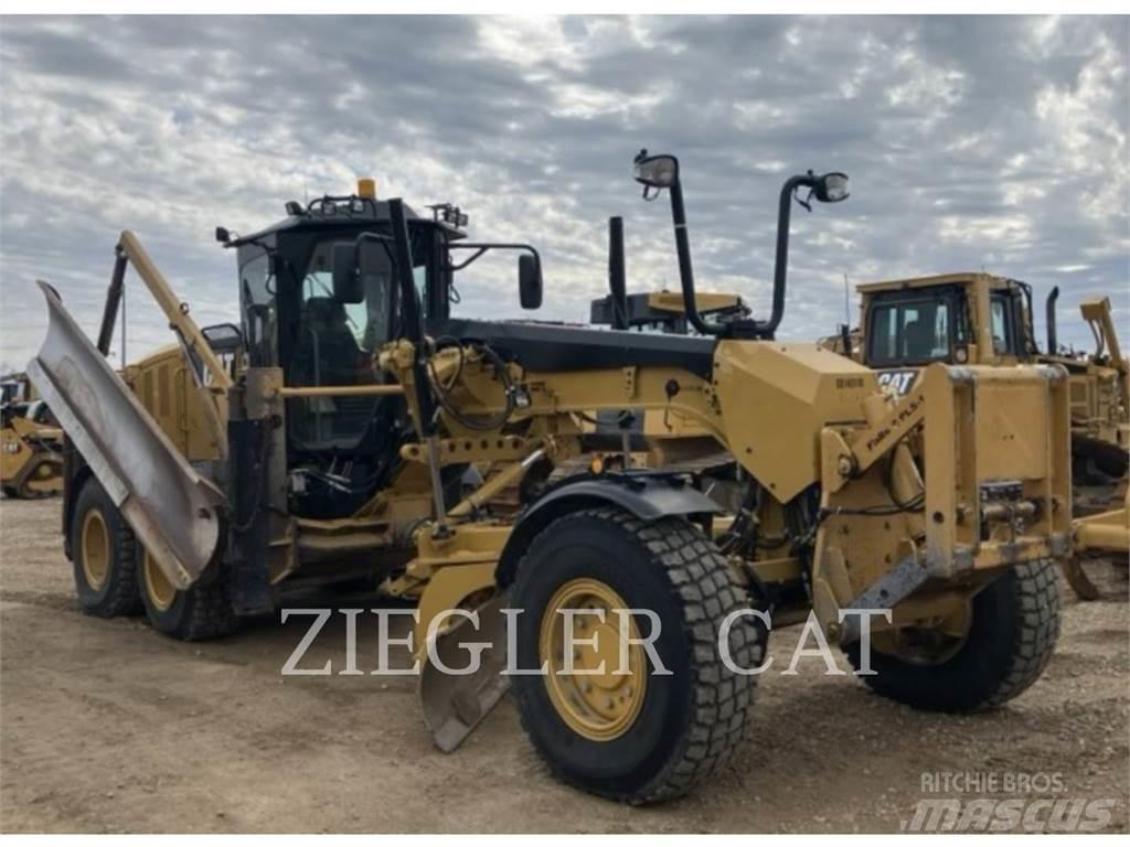 CAT 140M3AWD Väghyvlar