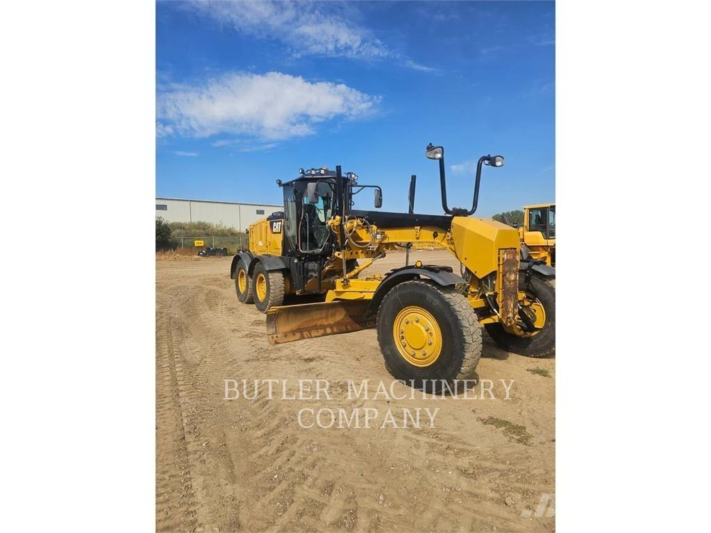 CAT 140M3AWD Väghyvlar