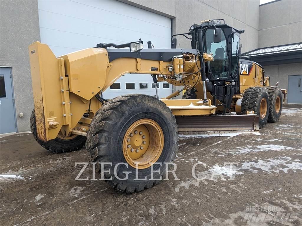 CAT 14M Väghyvlar