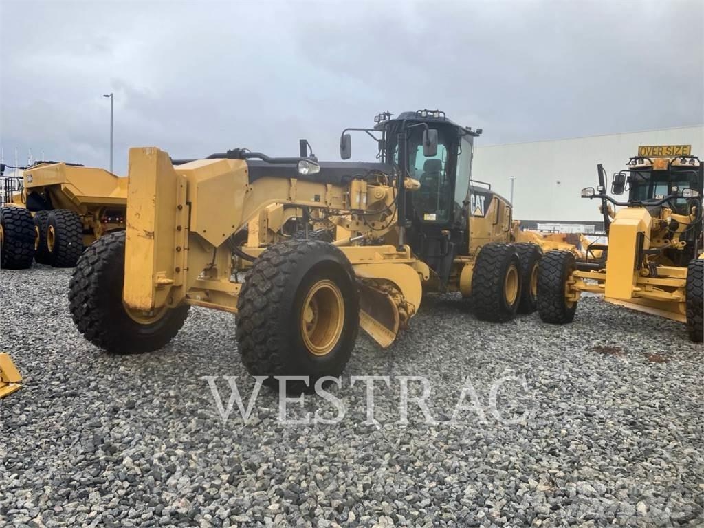 CAT 14M Väghyvlar
