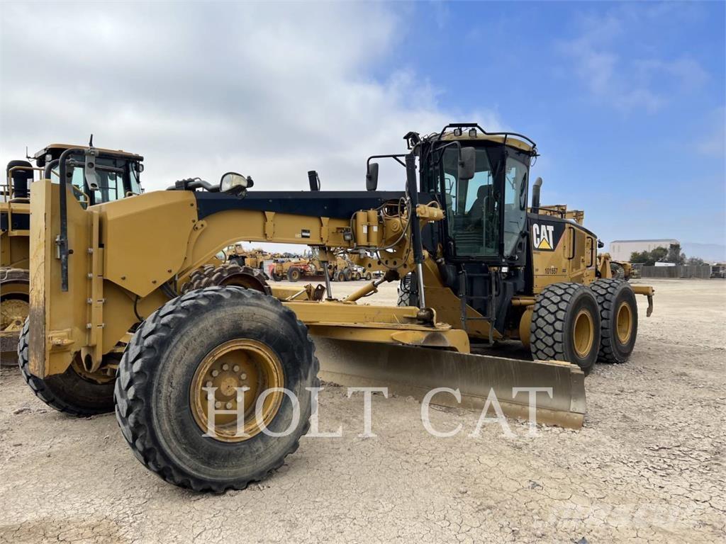 CAT 14M Väghyvlar