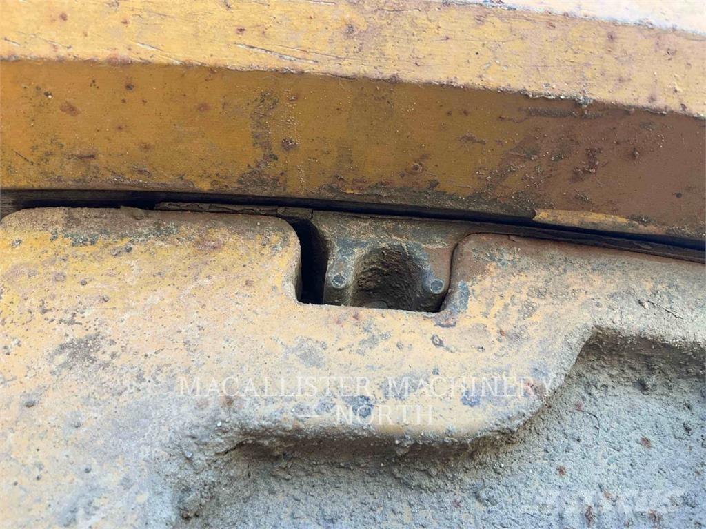 CAT 150 Väghyvlar